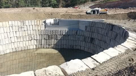 Image showing basin and wall construction process